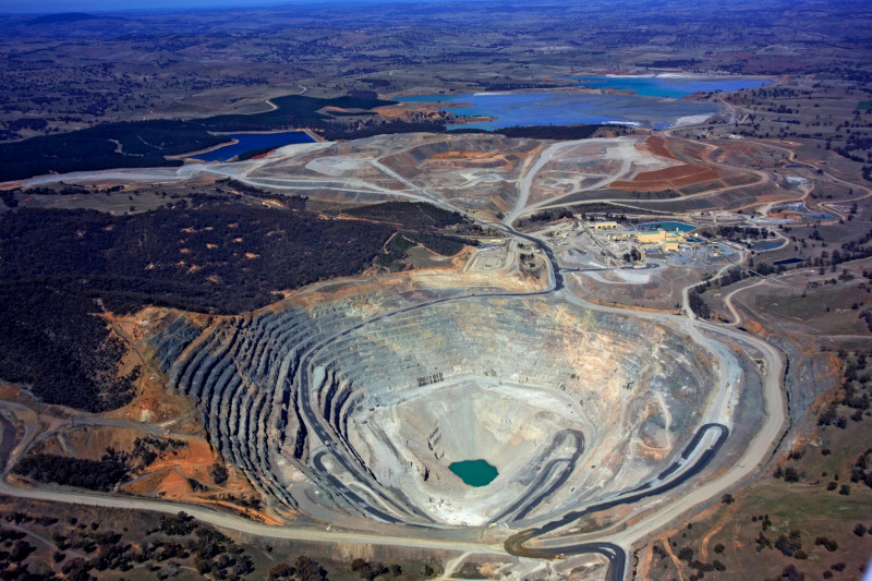 Opencut mine
