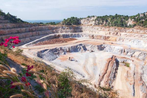 mining pit